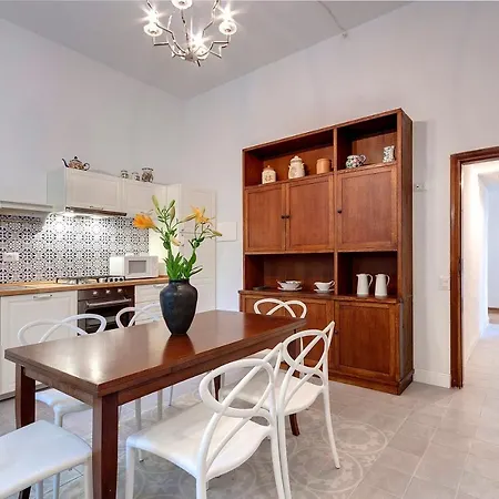 Leopoldo By Mamo Apartment *