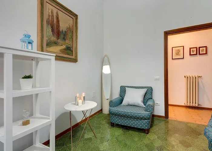 Apartment Leopoldo By Mamo Florenz